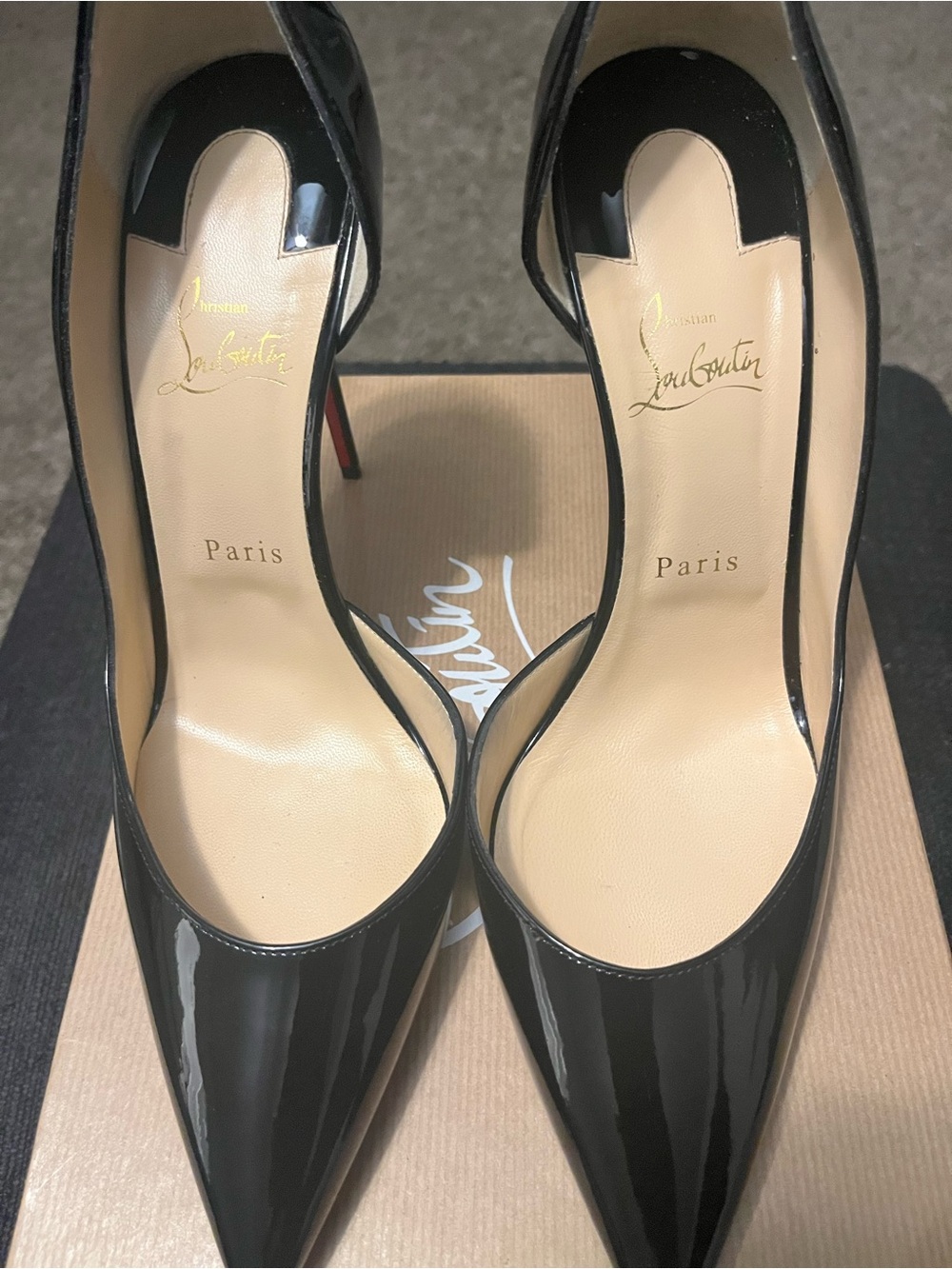 Christian Louboutin Iriza 100 Patent Pumps in Black - Picture 2 of 4